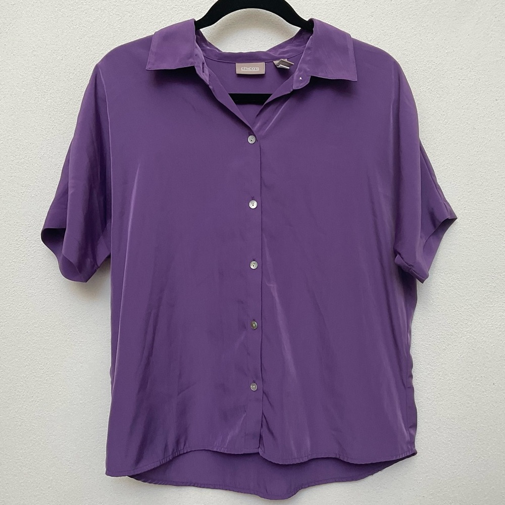 Chico's Purple Short Sleeve Button Down Blouss Size 1 US M/8 Spring Summer Work